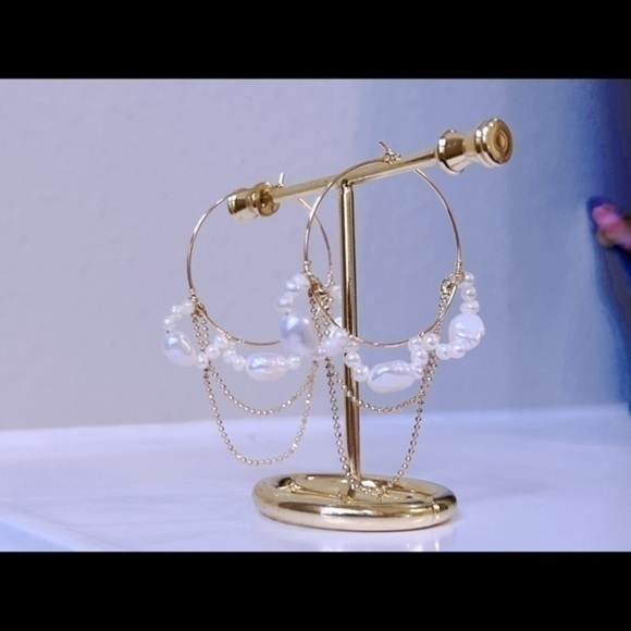 18K GP  Fresh water pearl Earrings - Picture 2 of 6